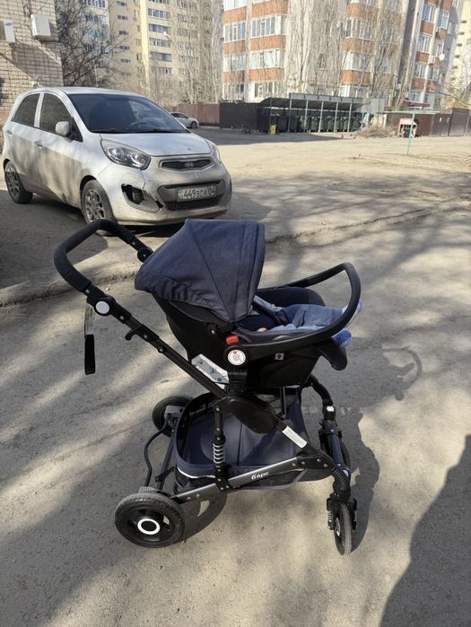 Продам коляску 3в1 легкая