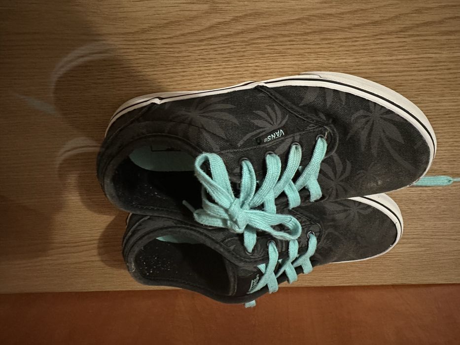Teneși Vans marimea 34