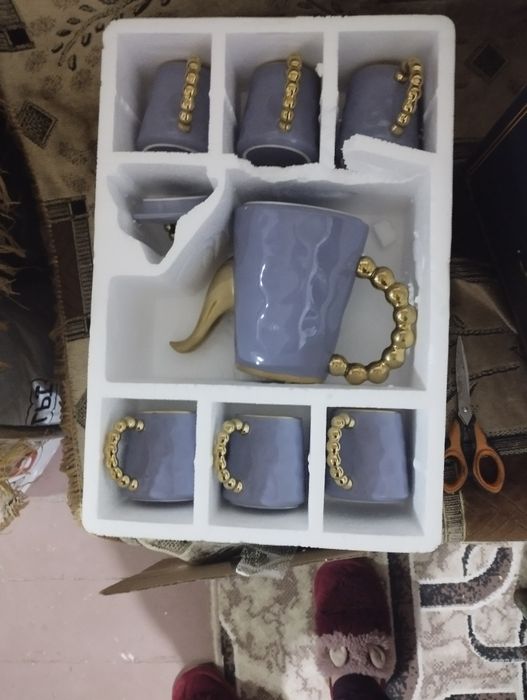 Чайный набор ,комплект 6 чашек ,чайник ,поднос