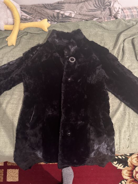 Продается шуба (в хорошем состоянии)