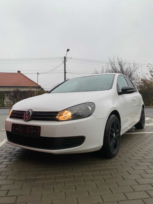 Volkswagen Golf 6 Clasic Benzina 1.6 MPI Euro 5 An 2011 Alb Confortlin