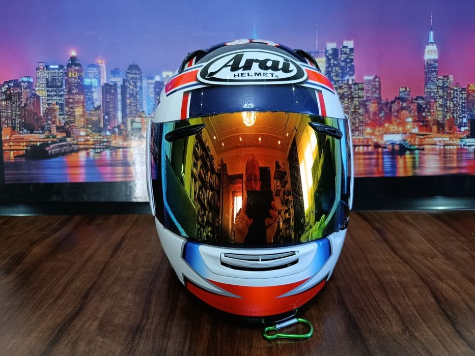 Мото шлем Японского бренда ARAI ASTRO R