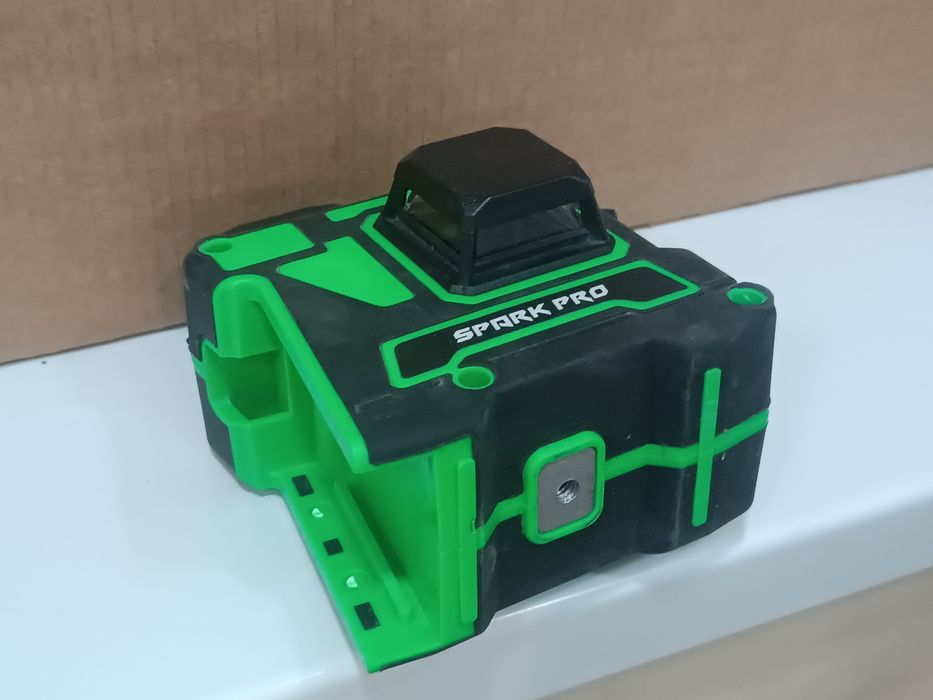 Лазерный нивелир