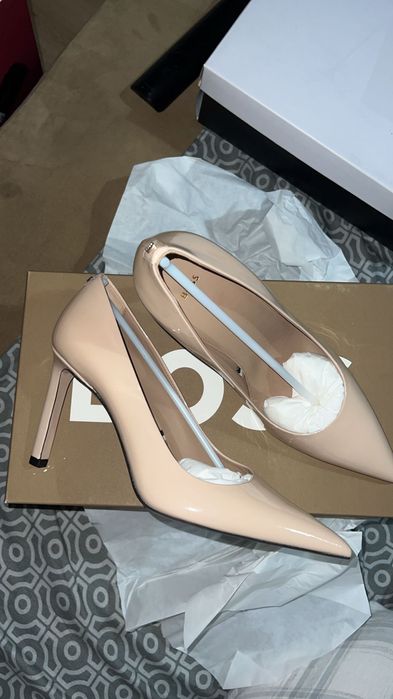 Pantofi toc purtați o singură dată