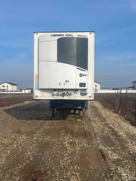 Închiriez semiremorcă frigorifică SCHMITZ CARGOBULL, an 2018