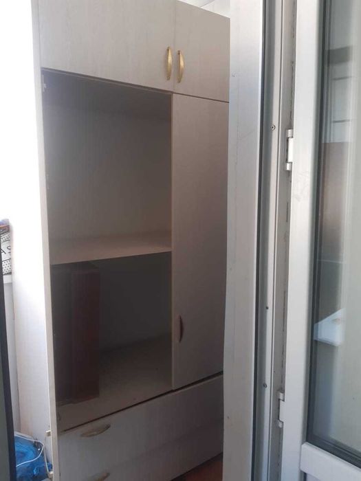 Платяной шкаф для одежды