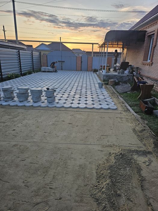 Укладка тратуарной плитки,брусчатки.