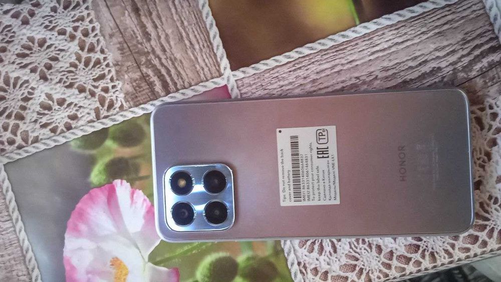 Honor x6 xolati ideal aybi yoq karobka dakument bor 2 oy garantiya