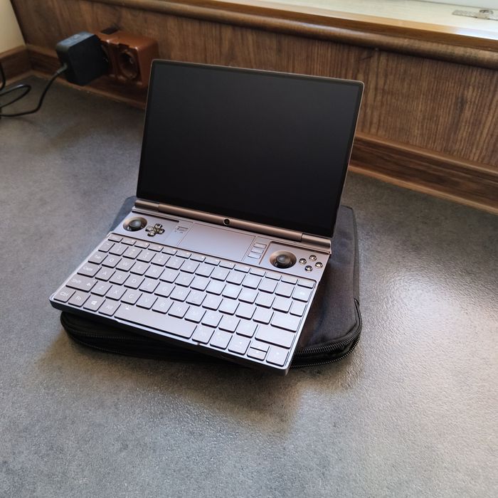 Laptop - consola - GPD - Ryzen 7 - 6000serie - 32GB - 1TB - LTE