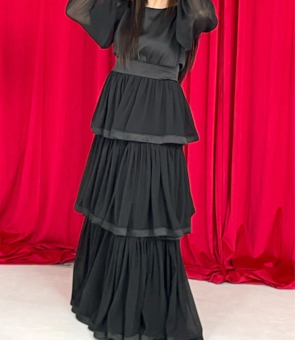 Продам платье черное