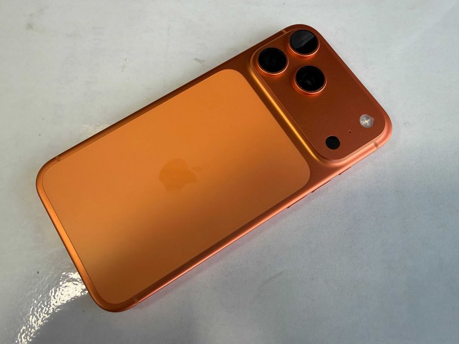 *НОВ* iPhone 17 Pro Max 256gb 100%(11 цикъла).Гаранция