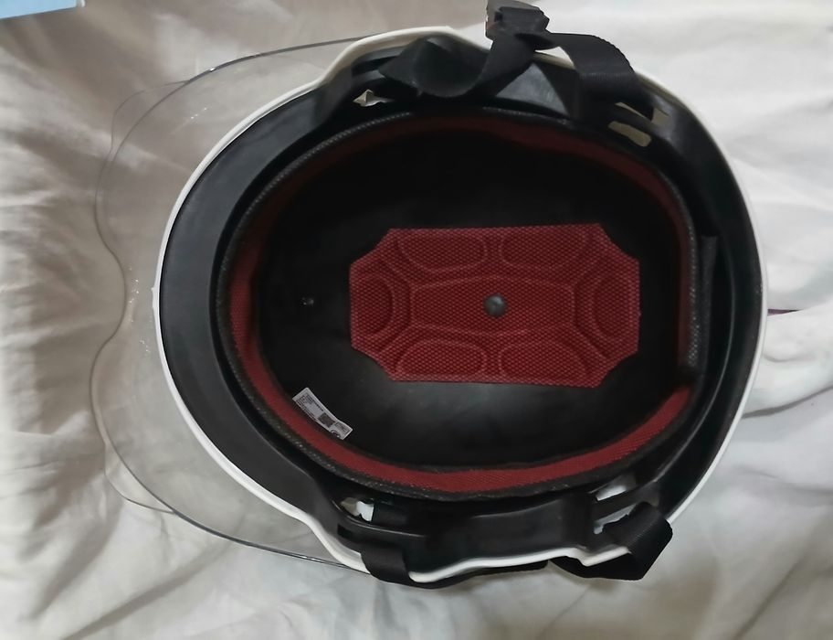 Шлем-каска для езды на мототранспортов и электроскутеров