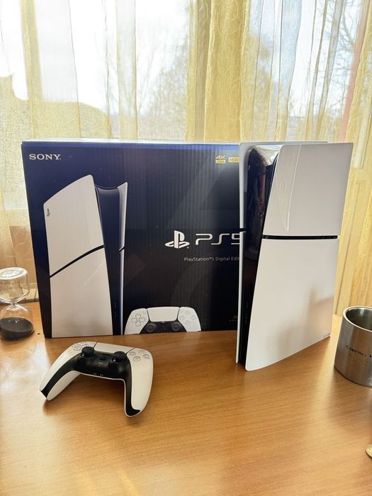 Продам PS5 Slim Digital Edition