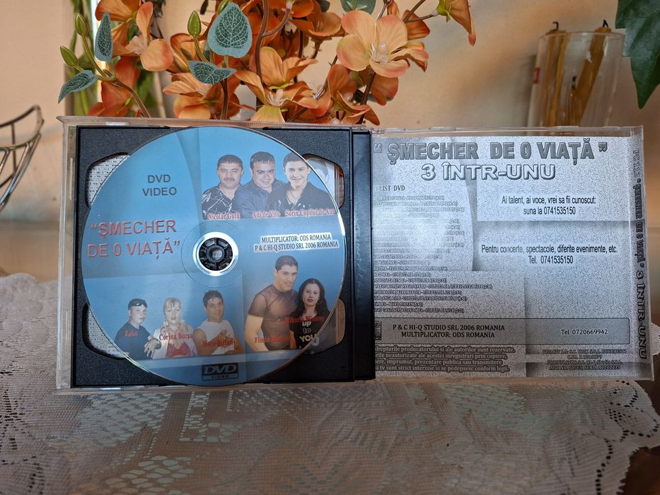 Vând două CD-uri fără copertă