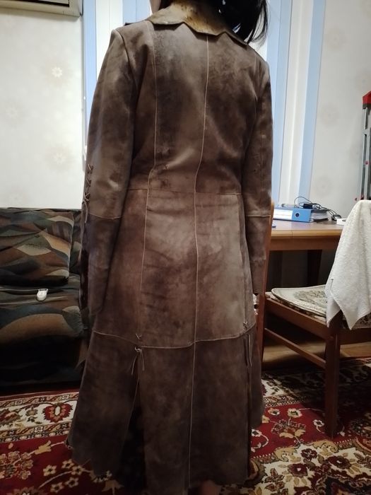 Кожаный плащ женский