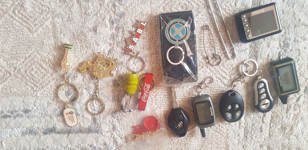 Продам брелки для ключей