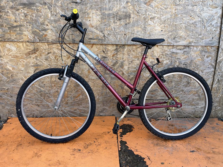 Bicicleta cadru dama trojan roti 26”