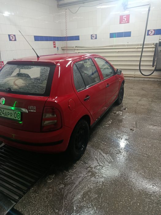 Продам машину Шкода