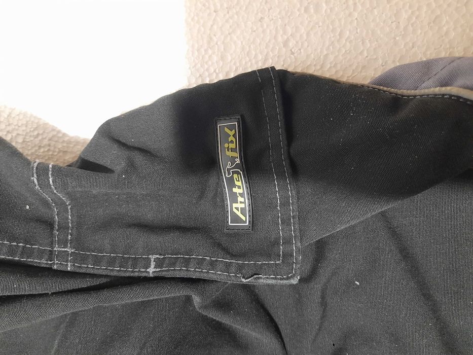 Pantaloni cu bretele marca  Arte fix Germany nr 52