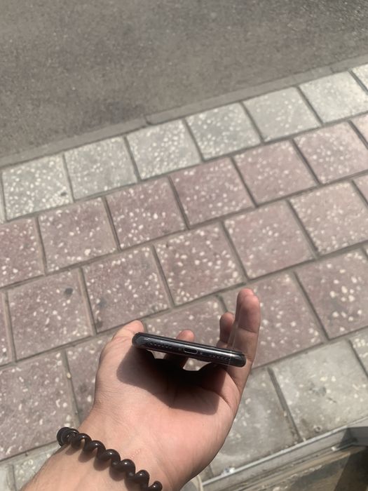 продам   айфон х