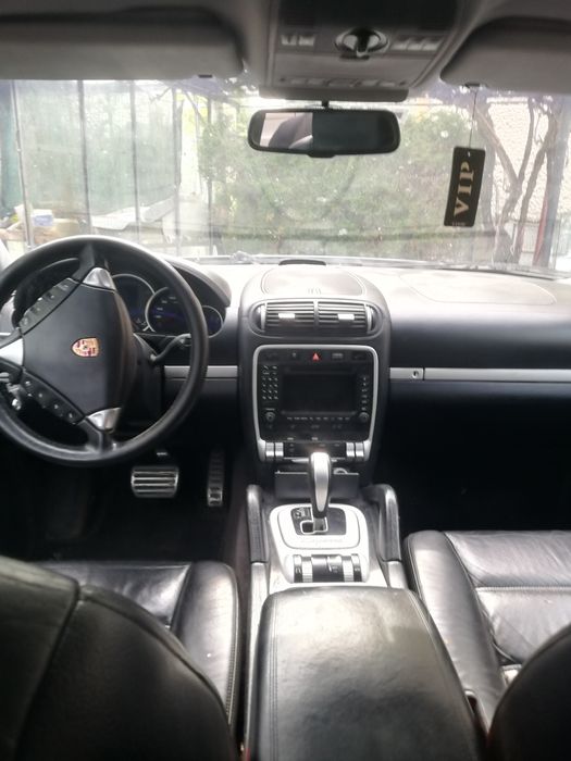 Порше Кайен цял или на части .