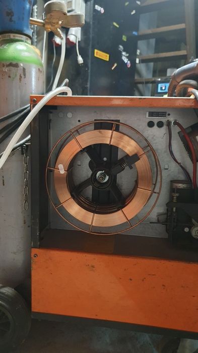 Aparat de sudura cu fir