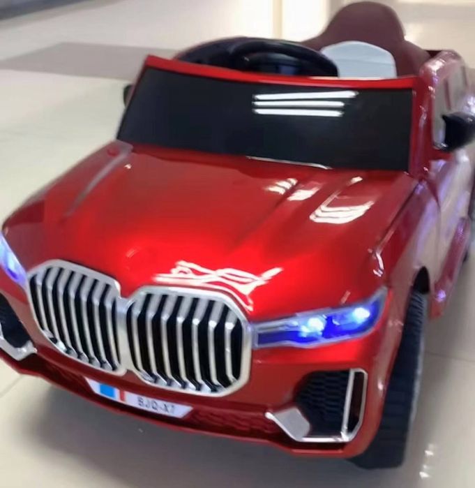 Bolalar mashinasi Mod BMW x7 madelimiz