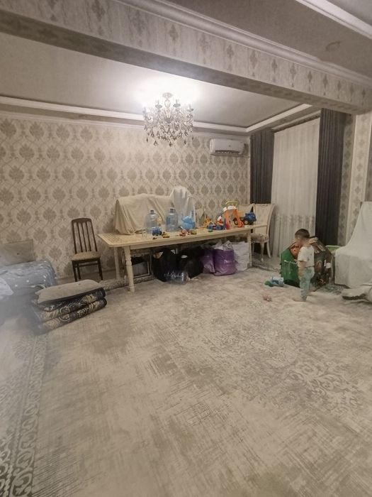 Продаётся 4-х комнатная квартира на Сергели 2