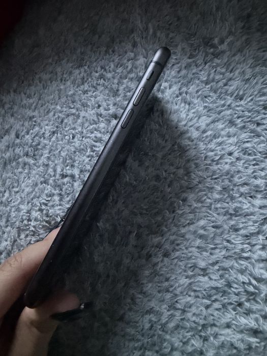 vand iphone 11 cu 64 gb