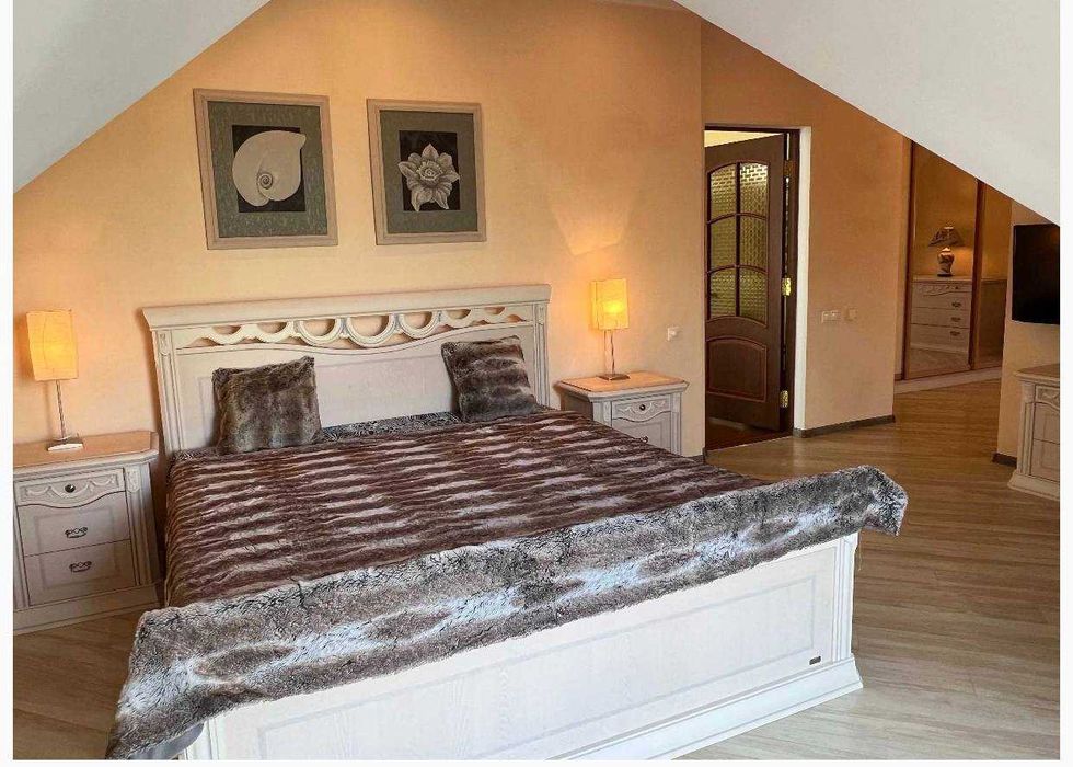 Продажа Евродома на Циолковском, 6-сотки (N 13271 )