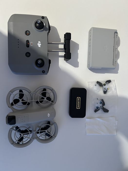 DJI Neo Fly More Combo