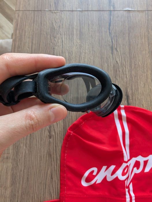 Очки для плавания, шапочки для плавания