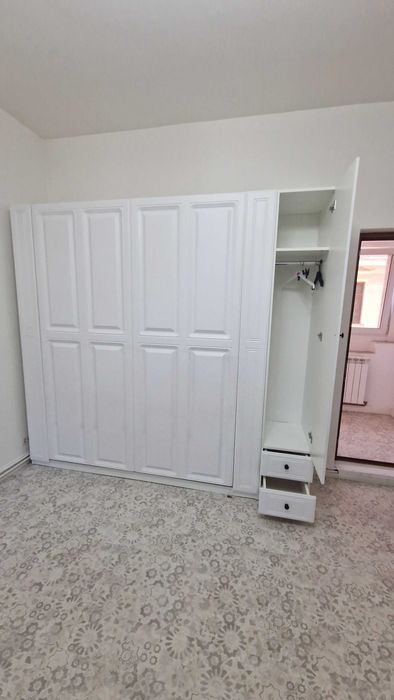 Pat rabatabil, incastrat in mobilier, stare foarte buna, fete de MDF infoliat
