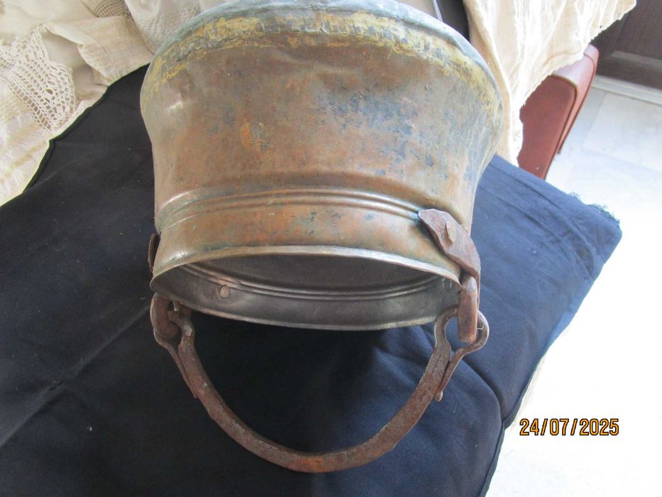 Автентично старинно котле