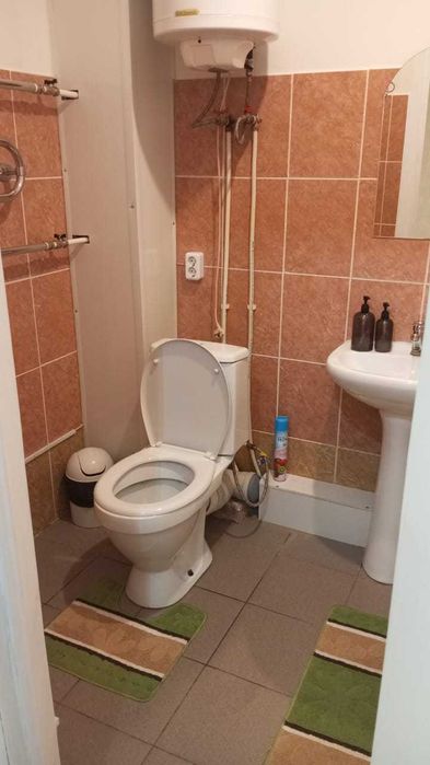 Сдам 1 центр  есть Kaspi Red.