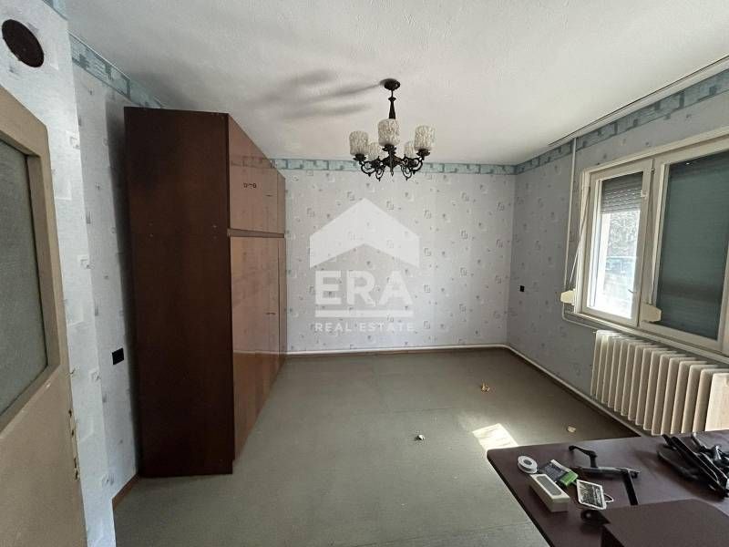 Етаж от къща в кв.,,Хисаря ,,