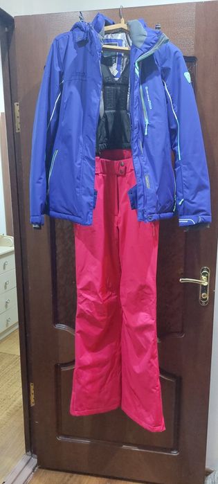 Продам сноуборд и все снаряжение