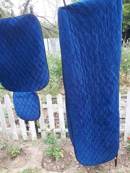 Чехлы на машину - комплект.