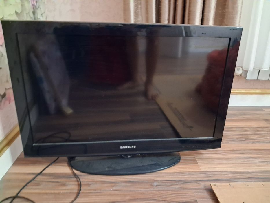 Телевизор самсунг