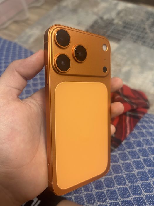 Продам айфое xr в корпусе 17