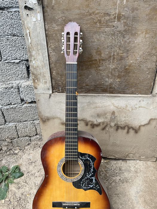 Gitara model Romika s-390