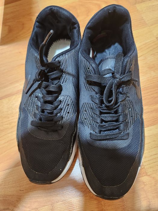 Продам разные кроссовки Nike б/у