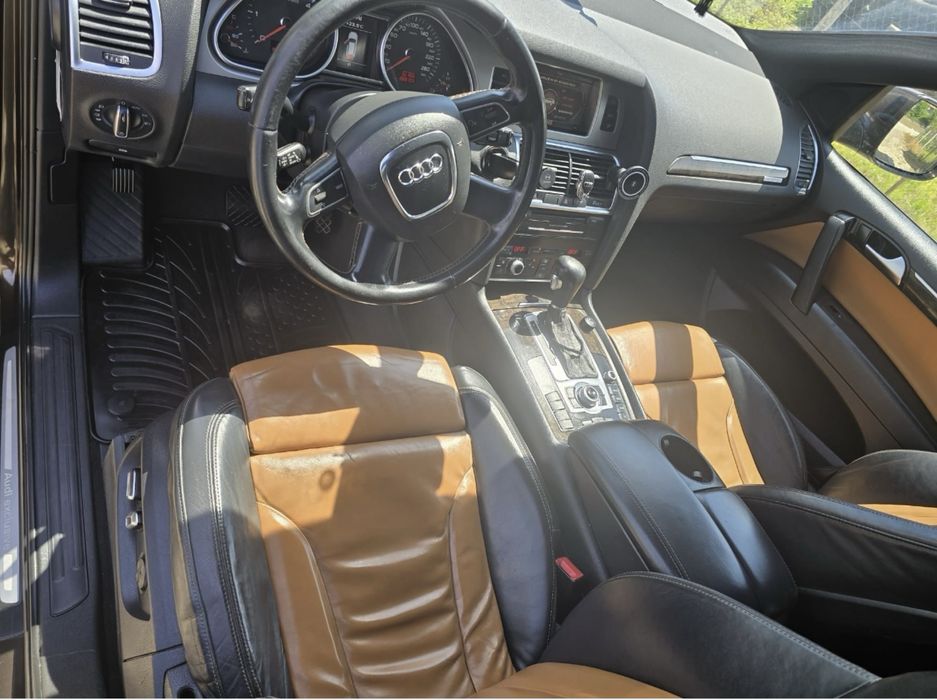 Audi Q7 Exclusive 2011