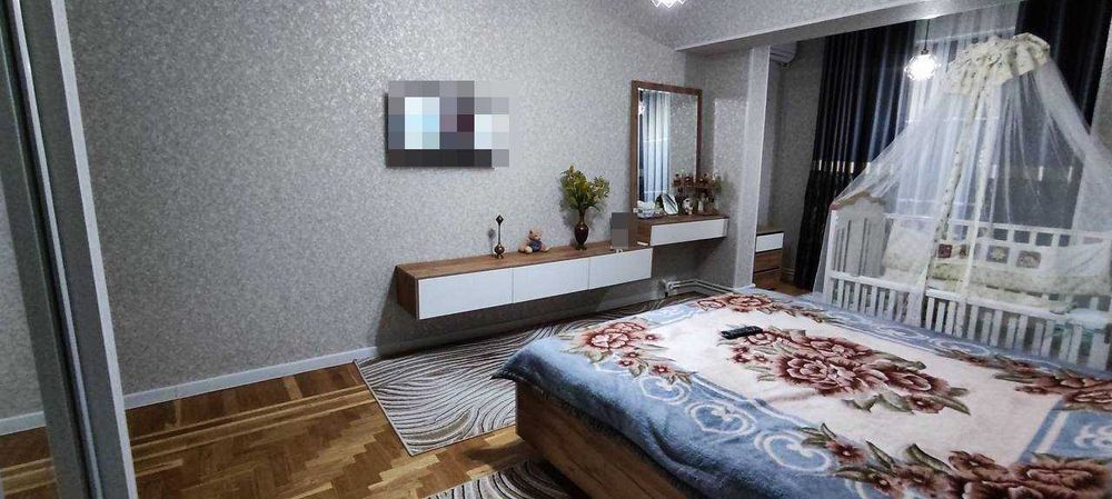 метро Космонавтов  3/9/9  МВД  123м²