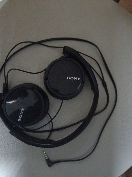 Căști Sony cu fir