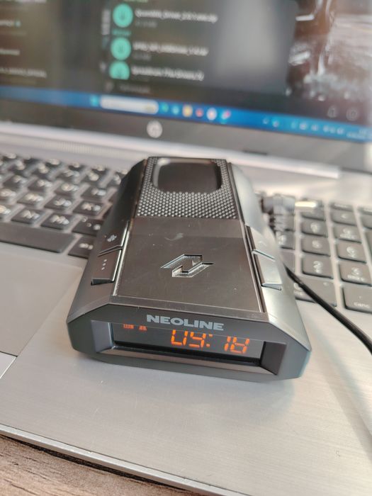 Antiradar Neonline 6000c sotiladi.