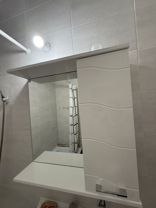 Зеркальный шкаф для ванной