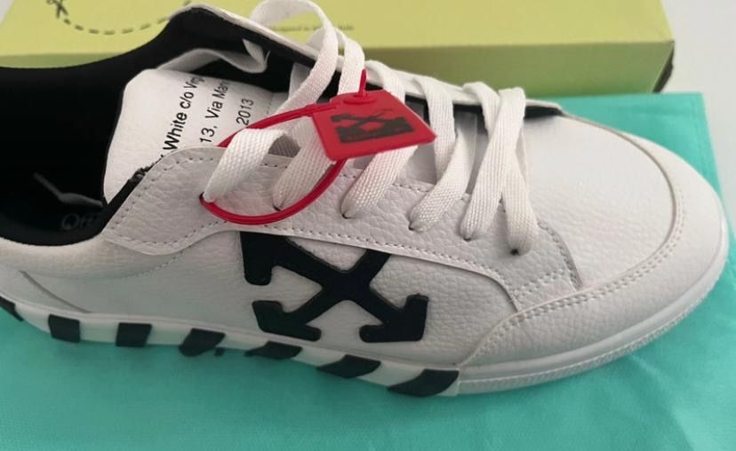 Offwhite n37, fara cutie