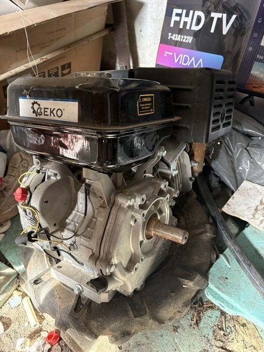 Двигател за фреза geko G80251