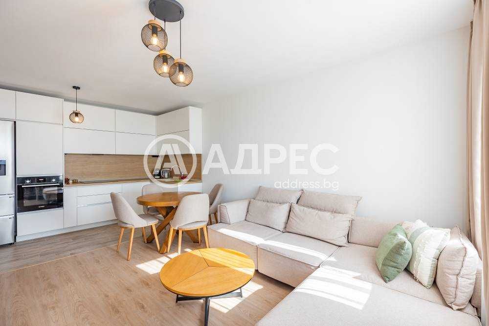 Само от АДРЕС! Тристаен апартамент, кв. Цветен квартал, гр. Варна